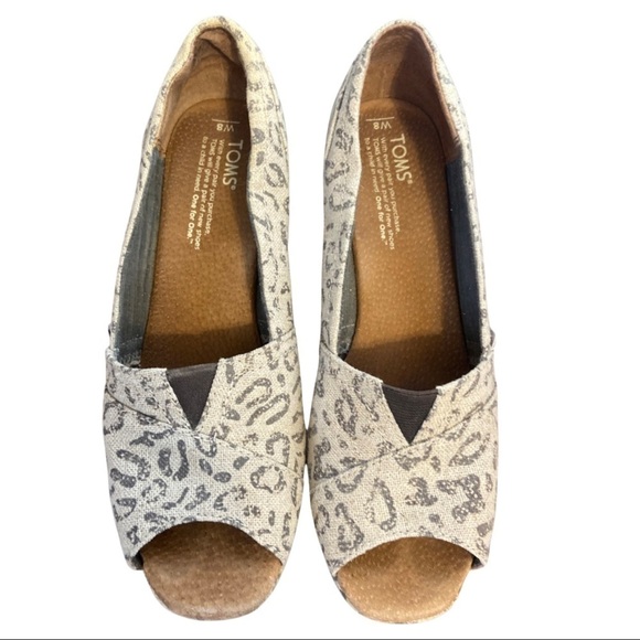 Toms Leopard Wedge Open-Toe Sandals - Picture 2 of 4